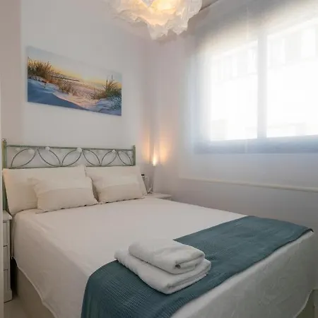 Becalp, Estudio En El Centro, By Bookindenia * Denia