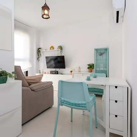 Apartment Becalp, Estudio En El Centro, By Bookindenia