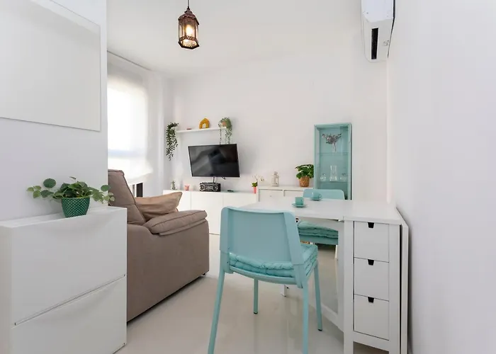 Апартаменты Becalp, Estudio En El Centro, By Bookindenia